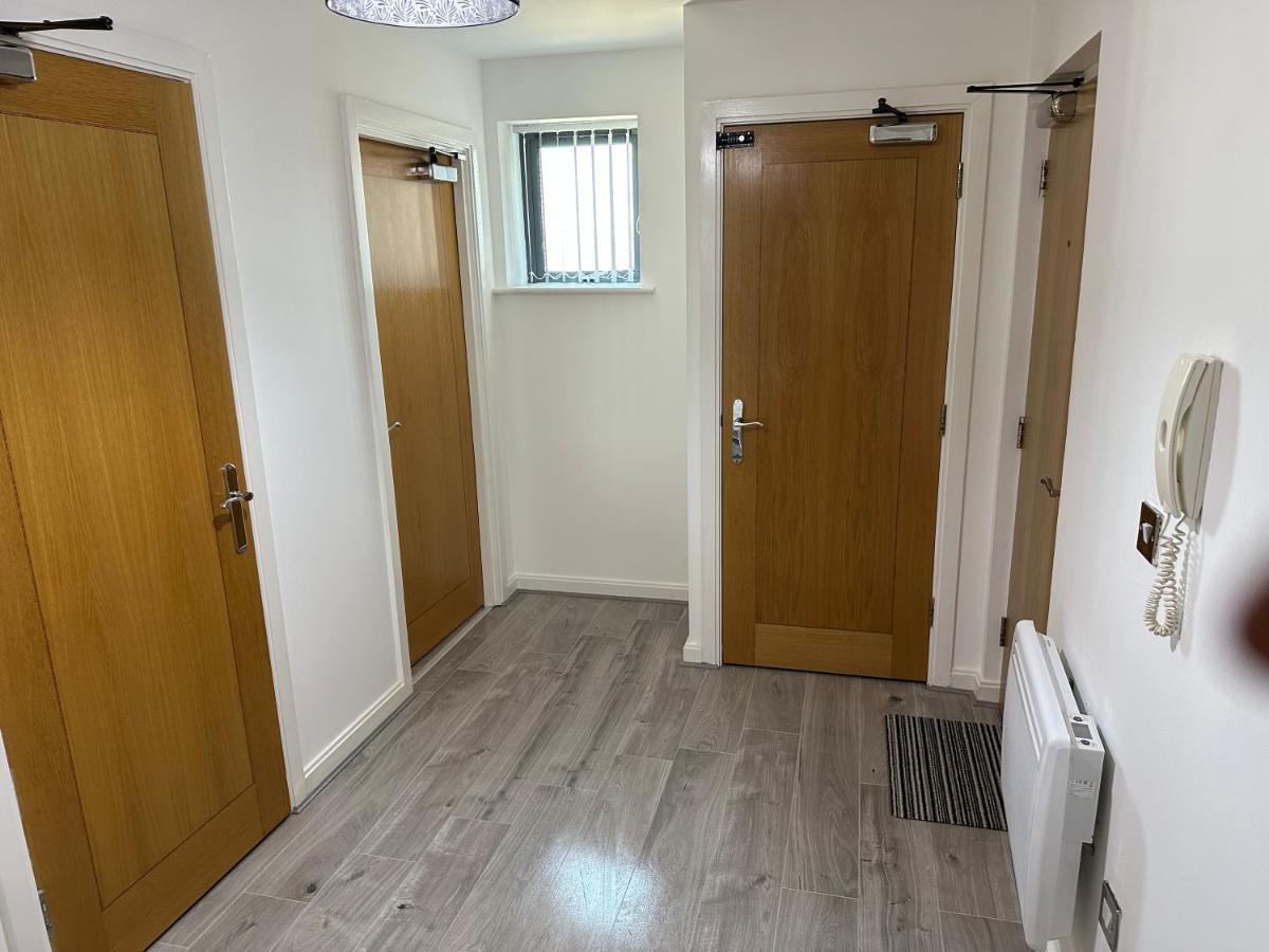 2 Bed Modern Apartment Swansea Exterior photo